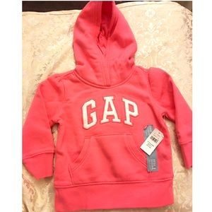 NWT- Girls GAP Hoodie in a fantastic coral💞💞